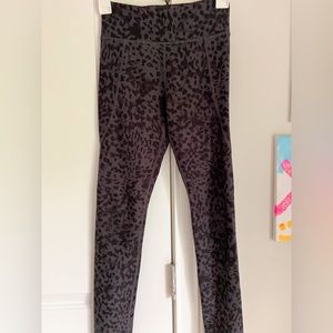 Cheetah print old navy leggings